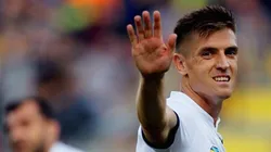 Krzysztof Piatek jugando para Genoa.