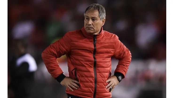 A Holan le preguntaron por River y tiró la frase más vende humo