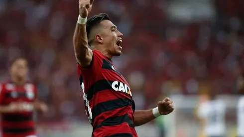 Flamengo destruyó a Fluminense en el Clásico carioca gracias a Fernando Uribe
