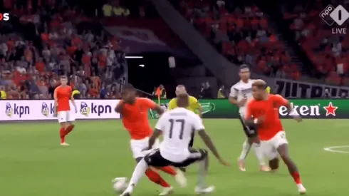 A lo Messi: Wijnaldum dejó tirado a Boateng y anotó un golazo para el 3-0