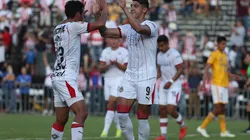 Chivas se impuso por penales a Tigres en un amistoso vibrante