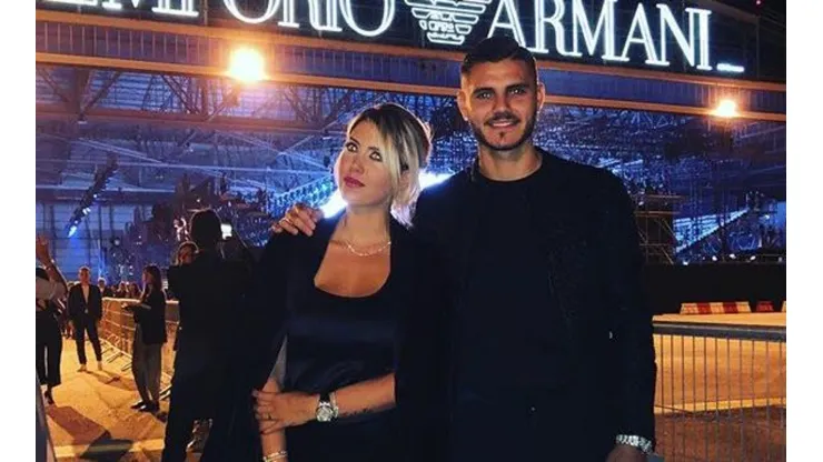 Foto de Wanda Nara con Mauro Icardi en Armani.