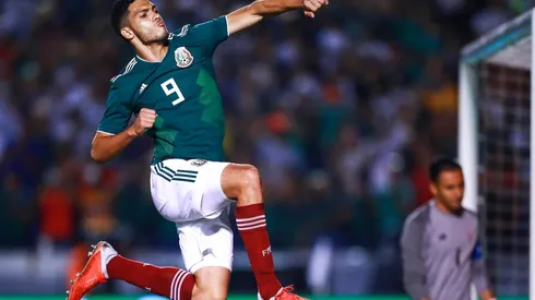Foto de Raúl Jiménez, jugador de la Selección de México.