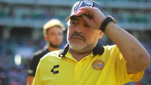Foto de Diego Maradona, entrenador de Dorados.