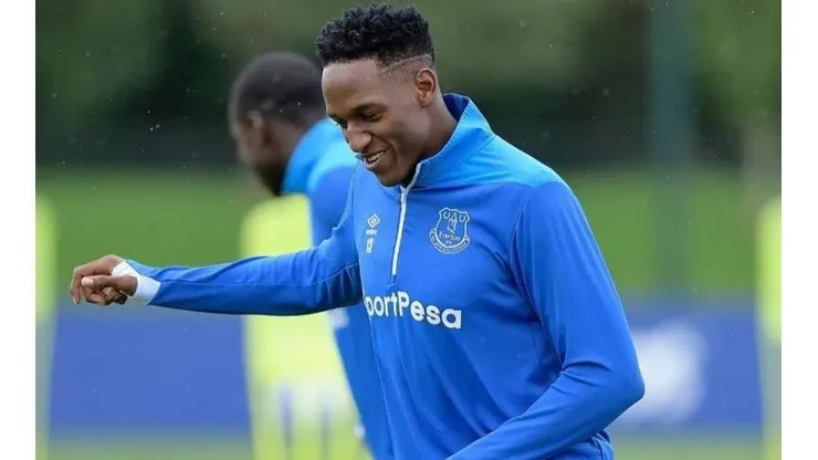 Yerry Mina se fue del Barcelona y su presente es aún peor en Everton