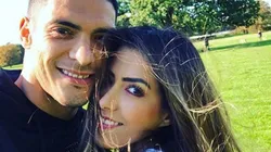 La novia de Raúl Jiménez posó en la bañera y enloqueció a Instagram