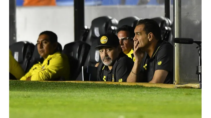 Dorados le dio más acreditaciones a la gente de Netflix que a los reporteros habituales.