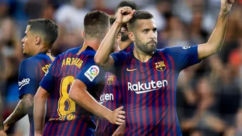 Jordi Alba celebra un tanto en Barcelona.