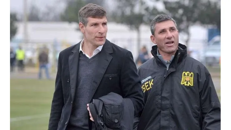 DUPLA XENEIZE. Palermo y Abbondanzieri como entrenador de Unión Española.