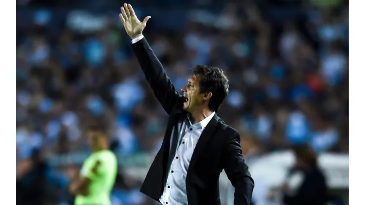 Guillermo citó nada más a 10 jugadores