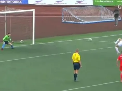 ¡El penal más extraño de la historia! Hizo un salto mortal y terminó marcando
