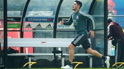 La pirueta de Raúl Jiménez que aplaudió todo el seleccionado mexicano