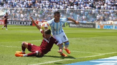 Con mucho golpe y poco juego, Atlético Tucumán y Lanús se repartieron puntos que poco les sirven