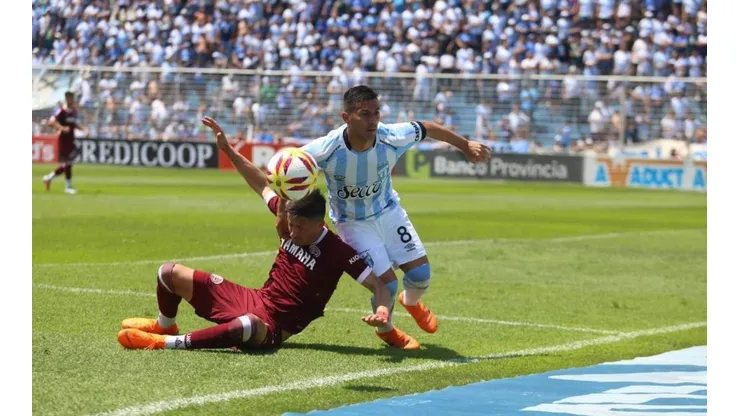 Con mucho golpe y poco juego, Atlético Tucumán y Lanús se repartieron puntos que poco les sirven