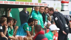 El estratega le tiró flores al futbolista peruano de 40 años.