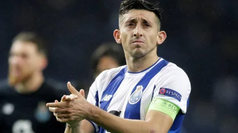 POLIFUNCIONAL. El mundialista rindió con la camisa de los Dragones.