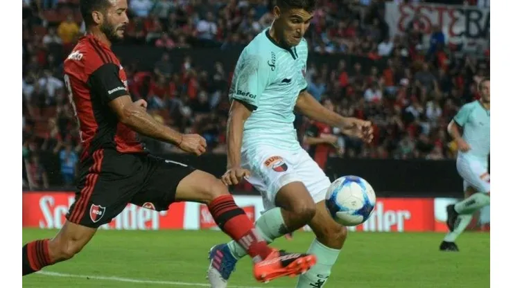 Colón vs Newell's por la Superliga Argentina.