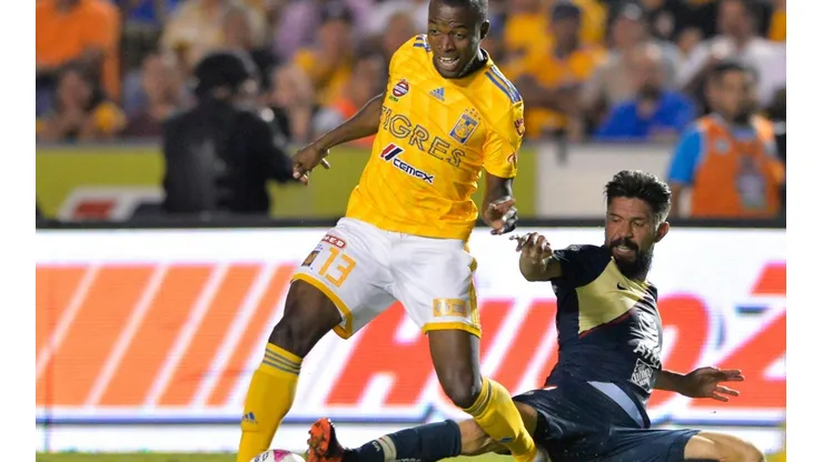 Oribe salió lesionado.