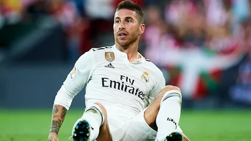 SIN REACCIÓN. Sergio Ramos en el suelo ante una nueva derrota del Real Madrid (Foto: Getty).