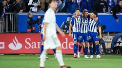 Todo Alavés celebra el tanto de la victoria.