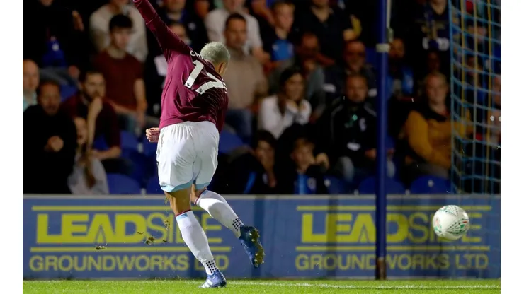 Foto de Javier Hernández cuando jugaba en West Ham.