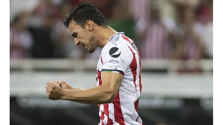 Alanís disparó contra el Chivas.