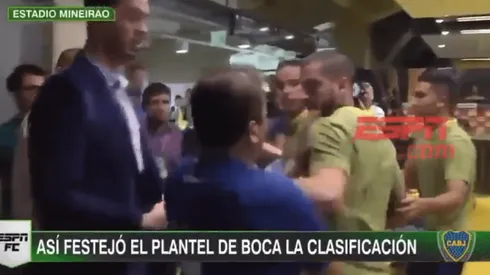 Foto de Dario Benedetto en ese fuerte momento.