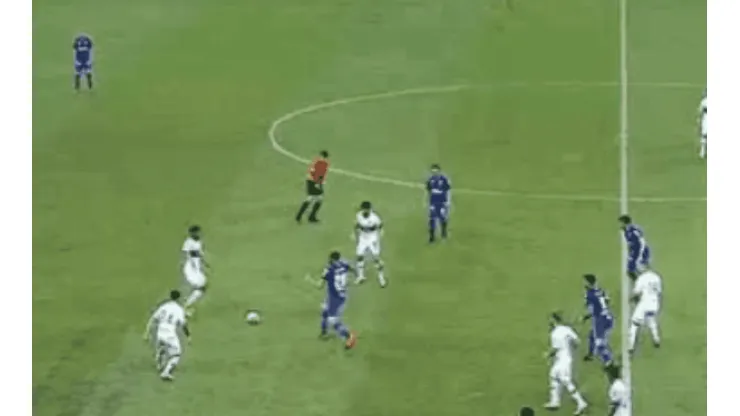 No solo mete: el hermoso caño de Wilmar Barrios a Barcos