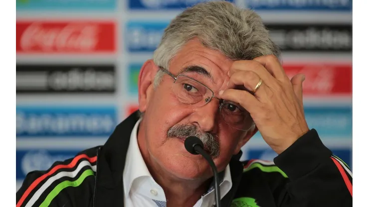 Televisa y Fox Sports y una dura pelea por Ferreti.