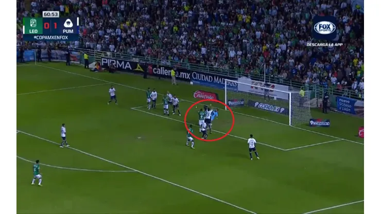 Tras una mala salida de Fraga, Walter González igualó el marcador.