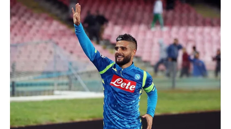 FESTEJA LORENZO. Insigne celebra ante el público local el 1-0 del Napoli ante Liverpool (Foto: Getty).