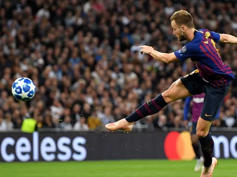 Estás loco, Rakitic: volea perfecta desde afuera del área para el 2-0 del Barcelona