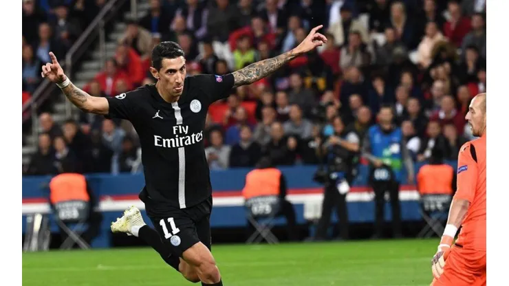 A Di María le pusieron un pase perfecto y durmió a toda la defensa