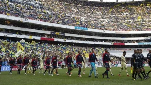 MULTITUD. Además, el Azteca lleno vio el 1-1 final. (Foto: Mexsport).