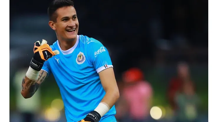 A dos días del Clásico Nacional, Gudiño sigue parando penales