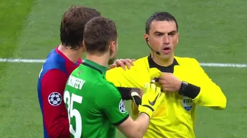 La expulsión más fácil del año: Akinfeev recibió dos amarillas ¡al mismo tiempo!