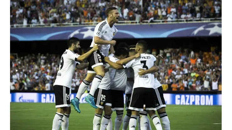 Valencia visitará al Manchester United por Champions League.