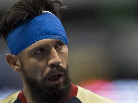 Oribe se lo tomó con humor y se rió de su propia herida contra Chivas