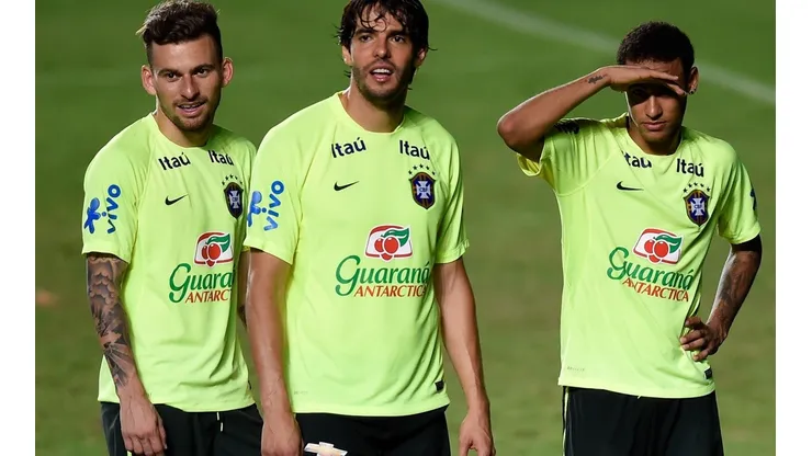 A Kaká le ofrecieron volver a jugar al fútbol nada menos que en Italia