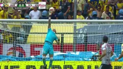 Gran atajada de Gudiño.