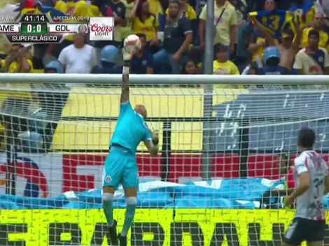 Gudiño se luce en el Clásico: gran atajada contra un cabezazo a quemarropa de Oribe