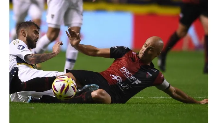 Gino Peruzzi durante el triunfo ante Colón.