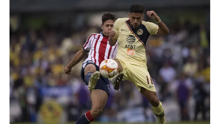 Reparto de unidades en el Estadio Azteca.