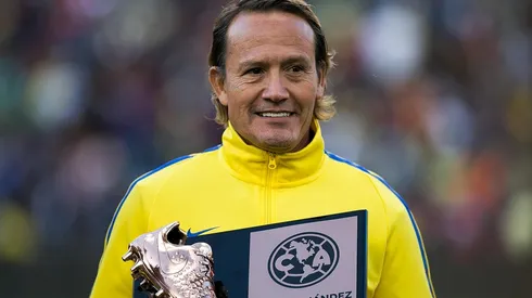 Hernández calentó el Clásico Nacional.