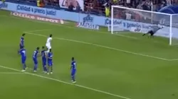 CASI. El portero respondió ante su amigo argentino.