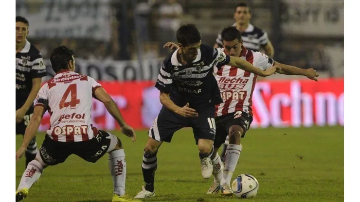 Unión de Santa Fe vs Gimnasia y Esgrima de La Plata, por Superliga.