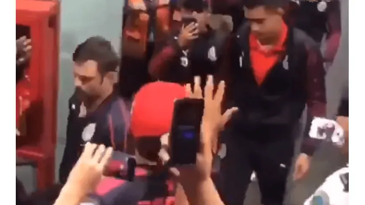 JUNTOS. Llegaron una hora y media antes y no pararon de alentar.