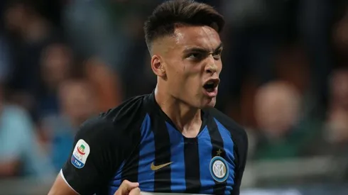 Lautaro Martínez celebra su gol ante Cagliari.
