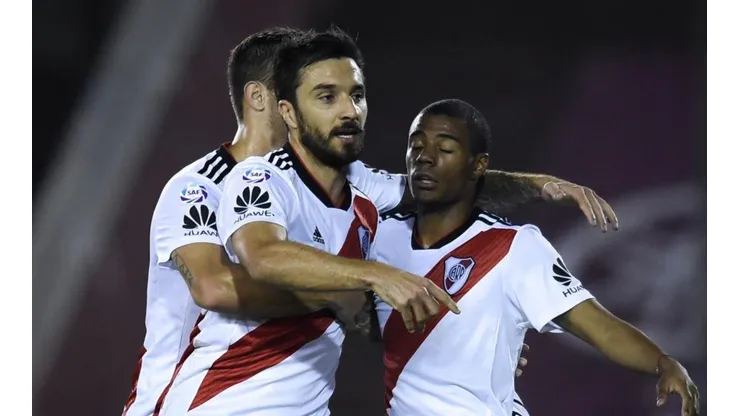 Ignacio Scocco celebra el gol del empate.