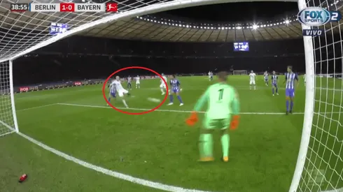 Era más fácil hacerlo: el insólito gol que erró Robben